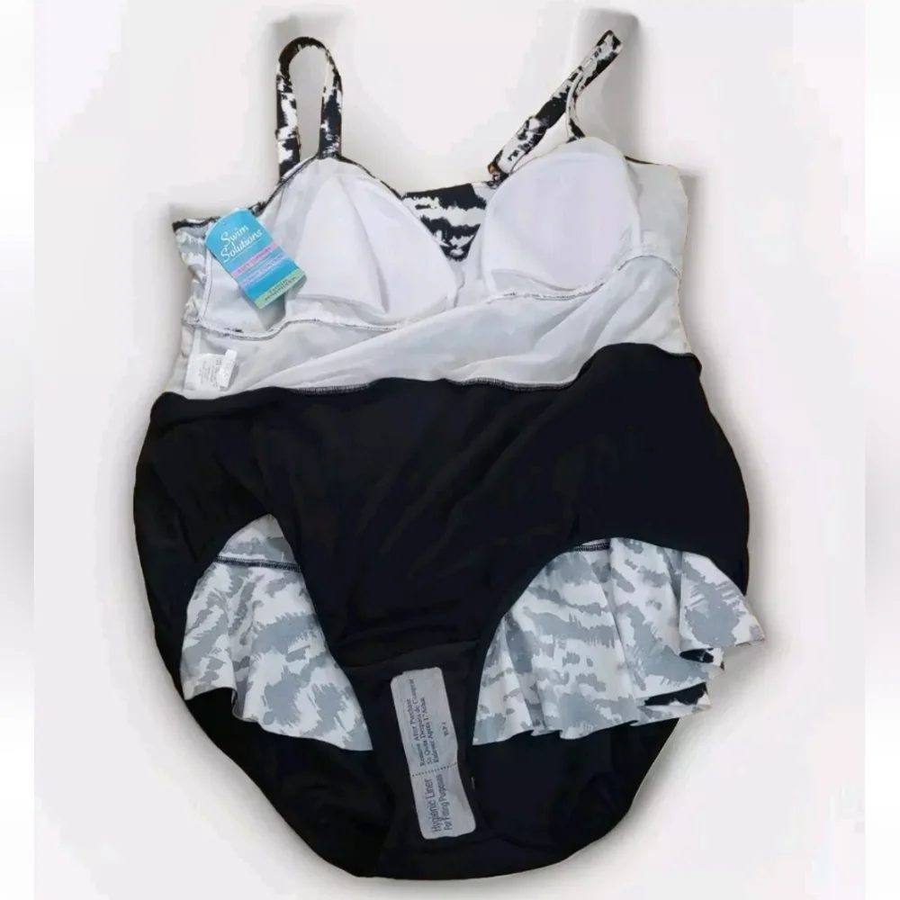 Swim Solutions Tummy Control V-neck One Pc Swimsuit Woman Plus 22W Black Tiered - Picture 6 of 10